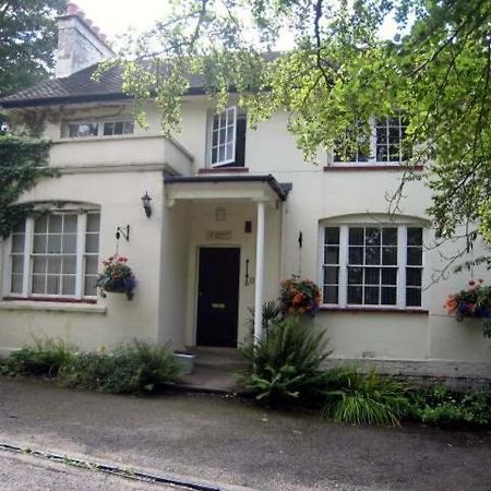 Отель Bluebell House Виндзор Экстерьер фото